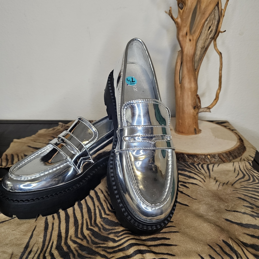 Forever 21 Silver Women's Loafers 7.5